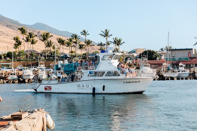 Lani Kai II Leaving Maalaea Harbor